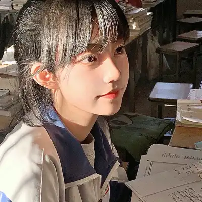 罗露榕